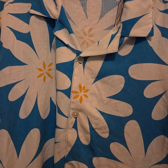 Womens woven resort button up shirt size XXL - Picture 2 of 3